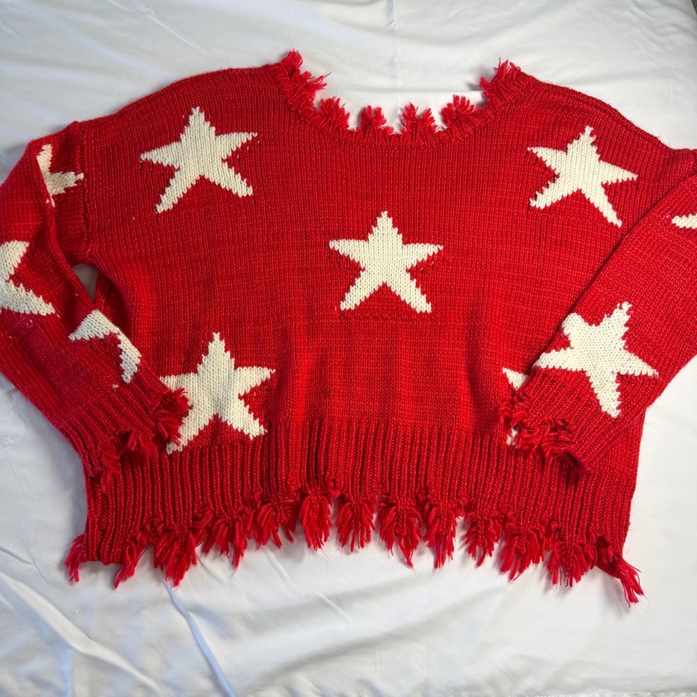 Storia Starstruck Red and White Star Oversized Distresses Sweater Size Medium